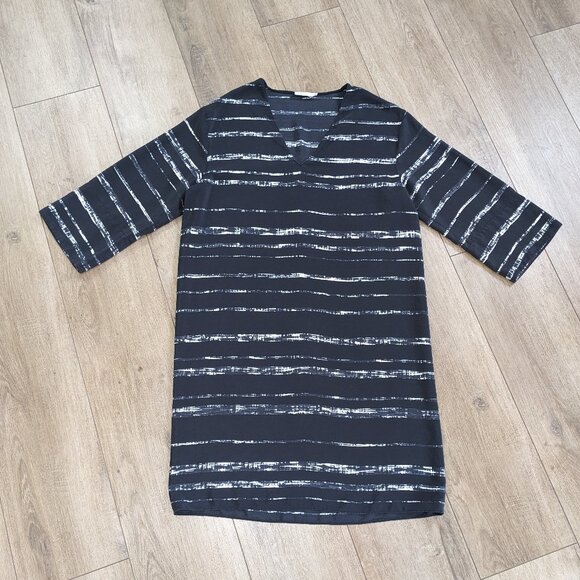 Vince Shadow Stripe Silk Dress Shift V-Neck 3/4 Sleeve Women's Sz S - Picture 2 of 12